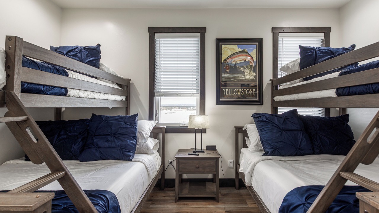 Photo of Bedroom in Island Park