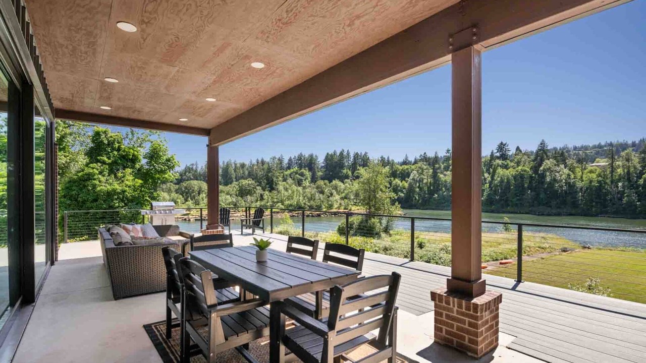 Photo of Outdoor in Oak Grove