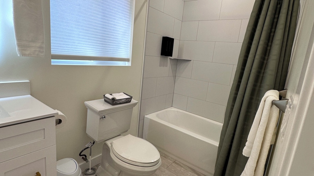 Photo of Bathroom in West Woodland