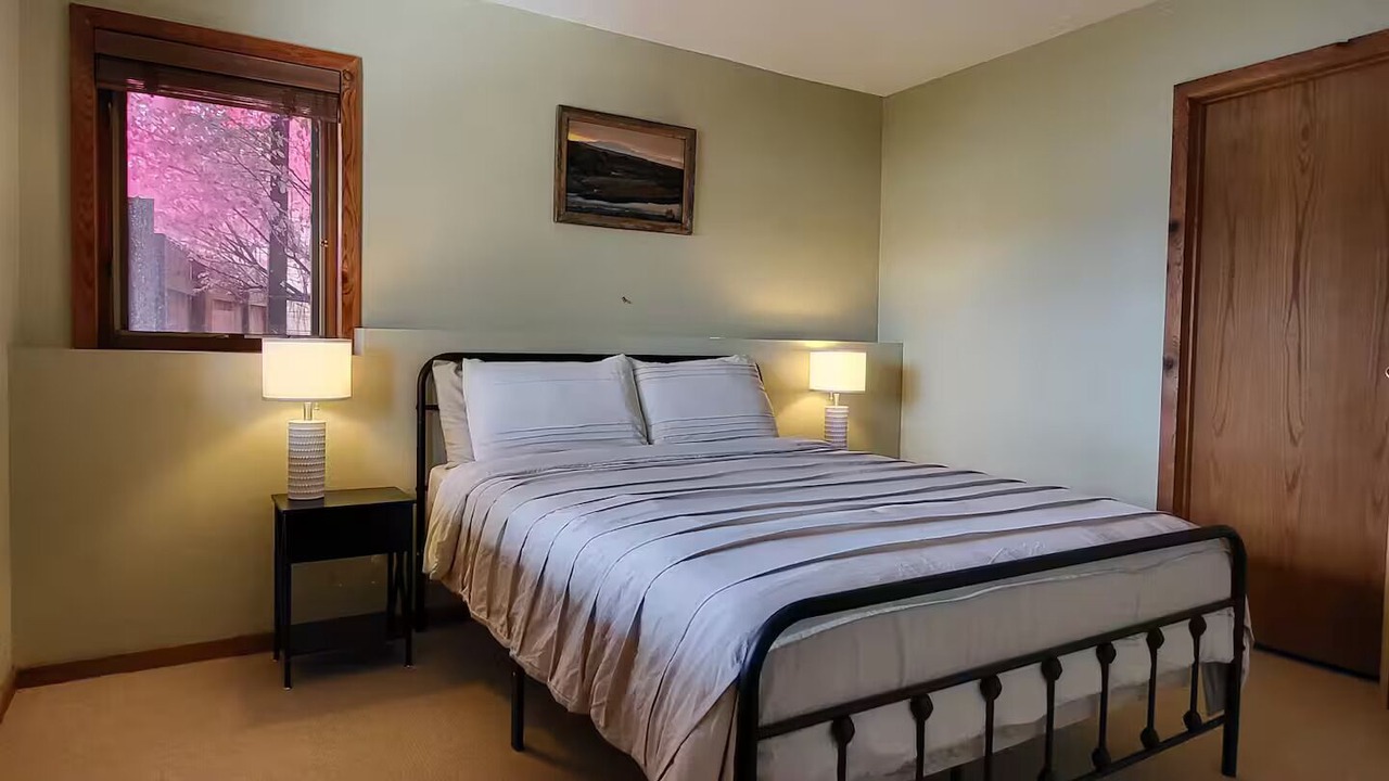 Photo of Bedroom in Harrison
