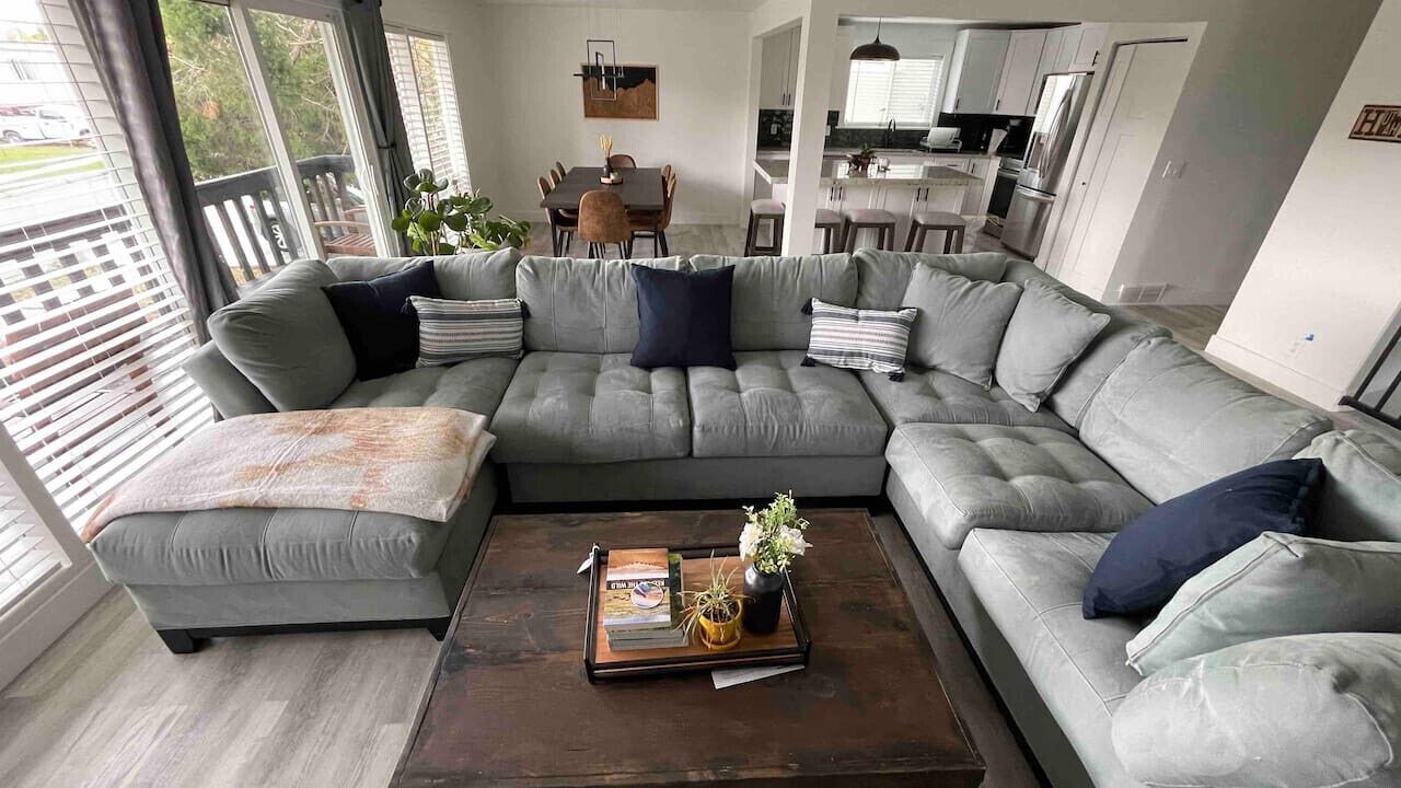 Photo of Livingroom in Millcreek