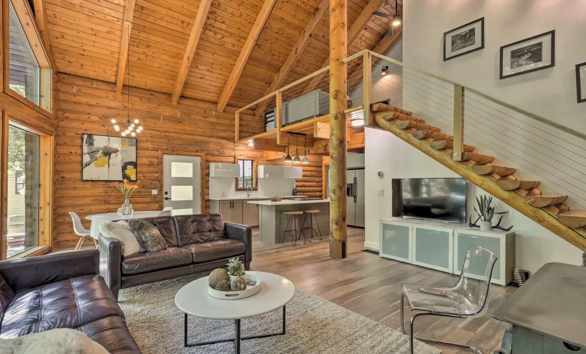 Photo of Livingroom in Snowbird
