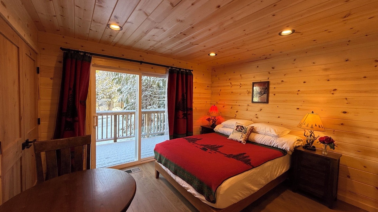 Photo of Bedroom in Government Camp