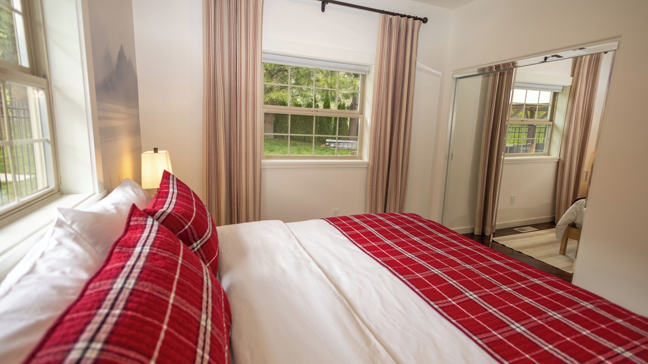 Photo of Bedroom in Leavenworth