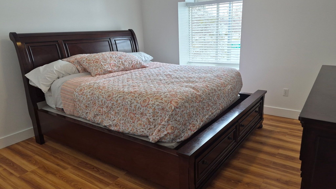 Photo of Bedroom in Provo Bay