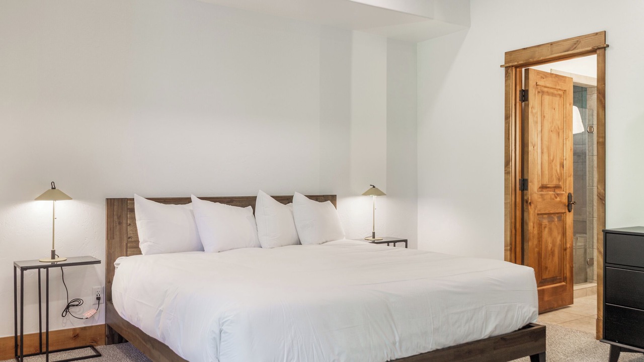 Photo of Bedroom in Victor