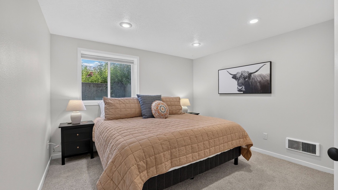 Photo of Bedroom in Gooding County