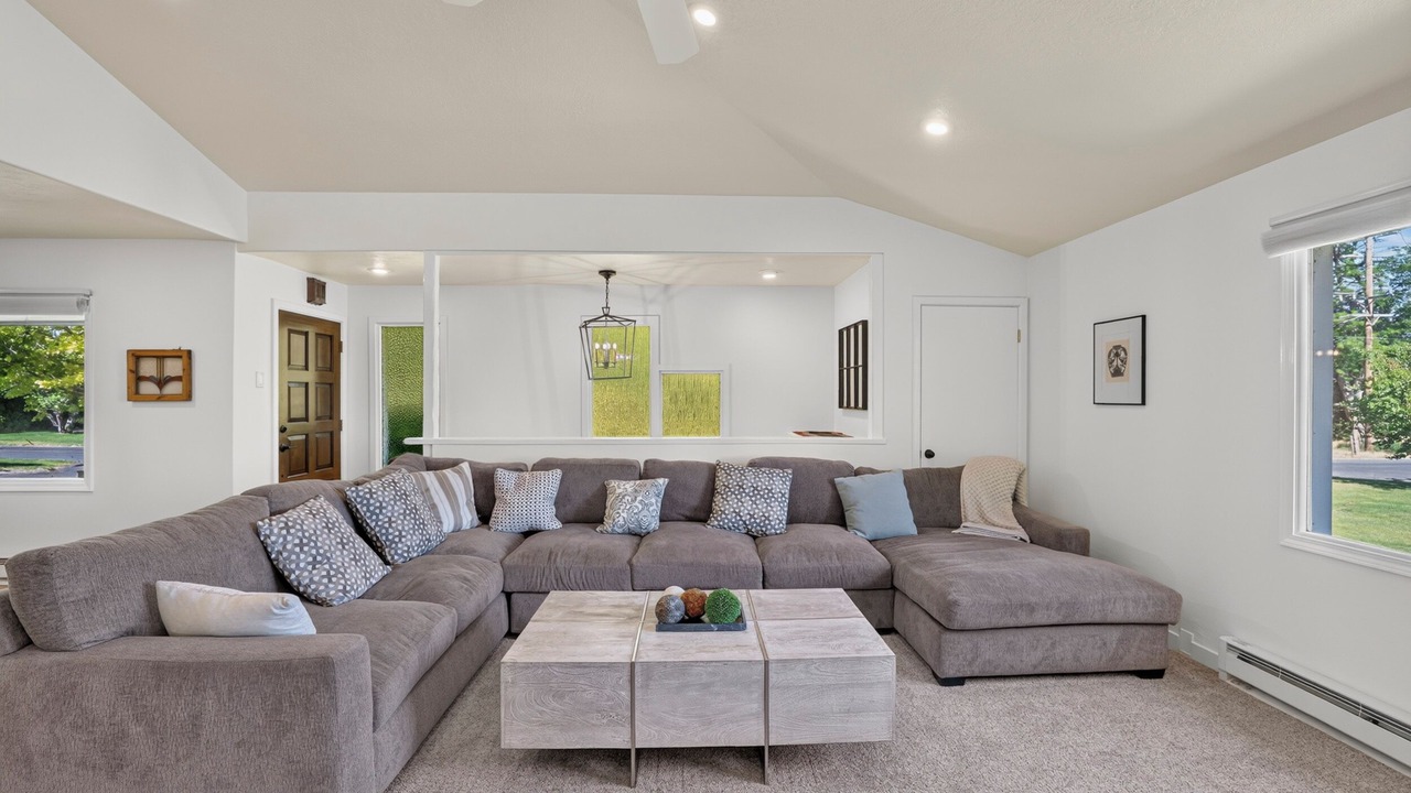 Photo of Livingroom in Gooding County