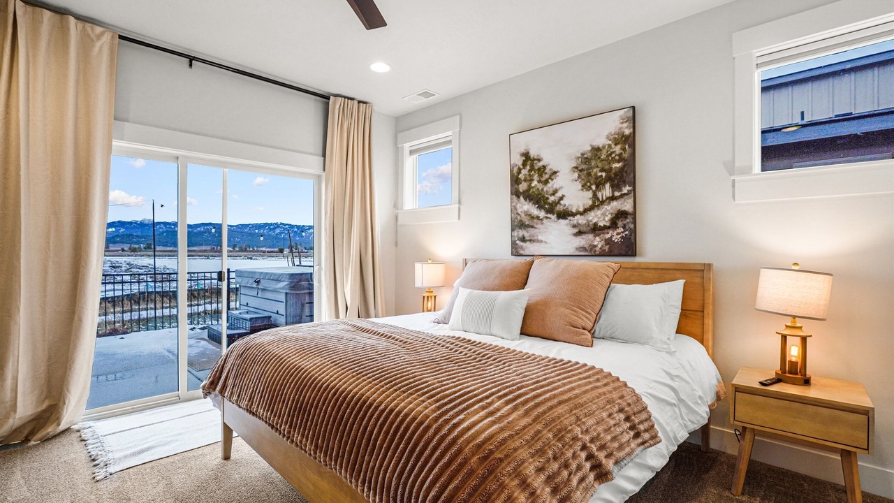 Photo of Bedroom in Cascade