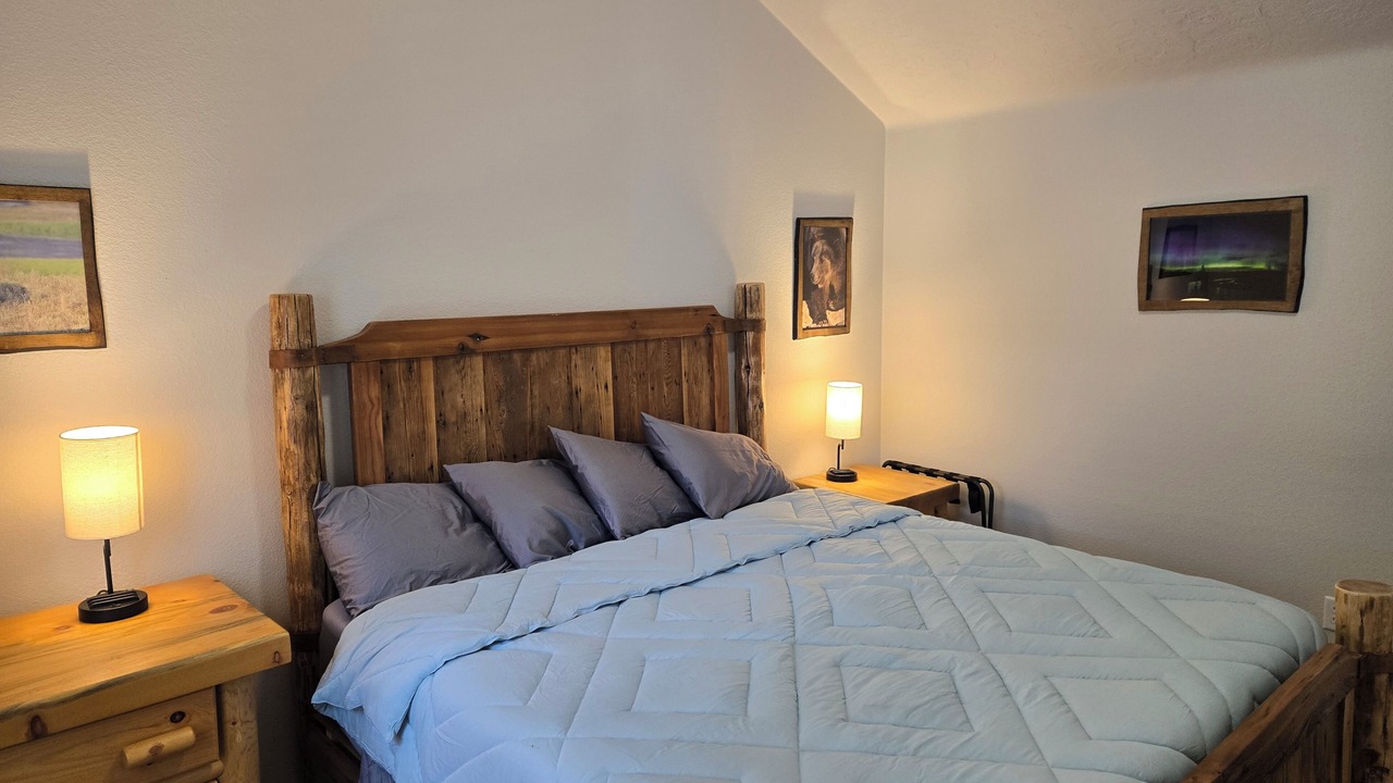 Photo of Bedroom in West Yellowstone