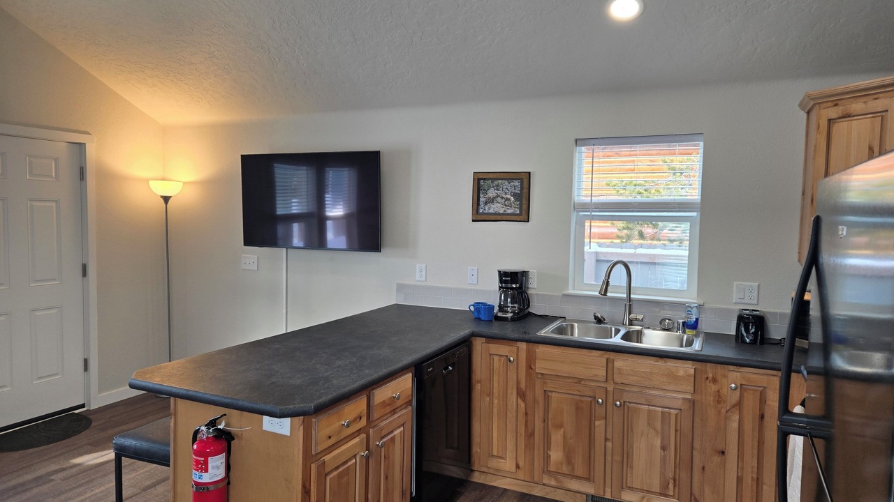 Photo of Kitchen in West Yellowstone