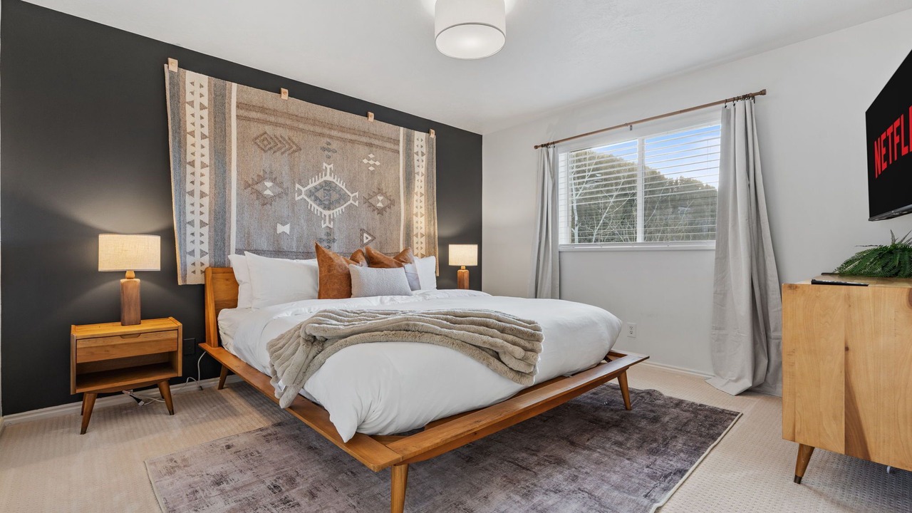 Photo of Bedroom in Summit Park