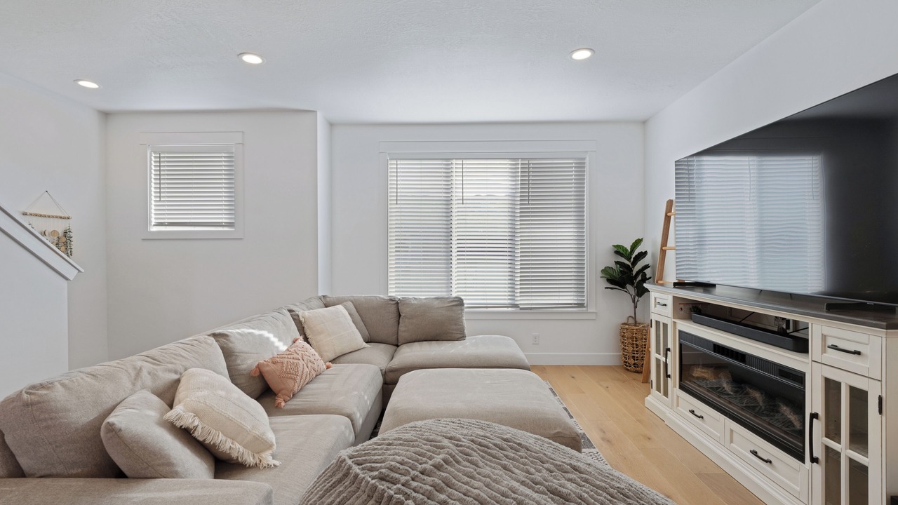 Photo of Livingroom in North Salt Lake
