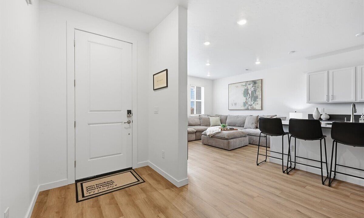 Photo of Livingroom in Eagle