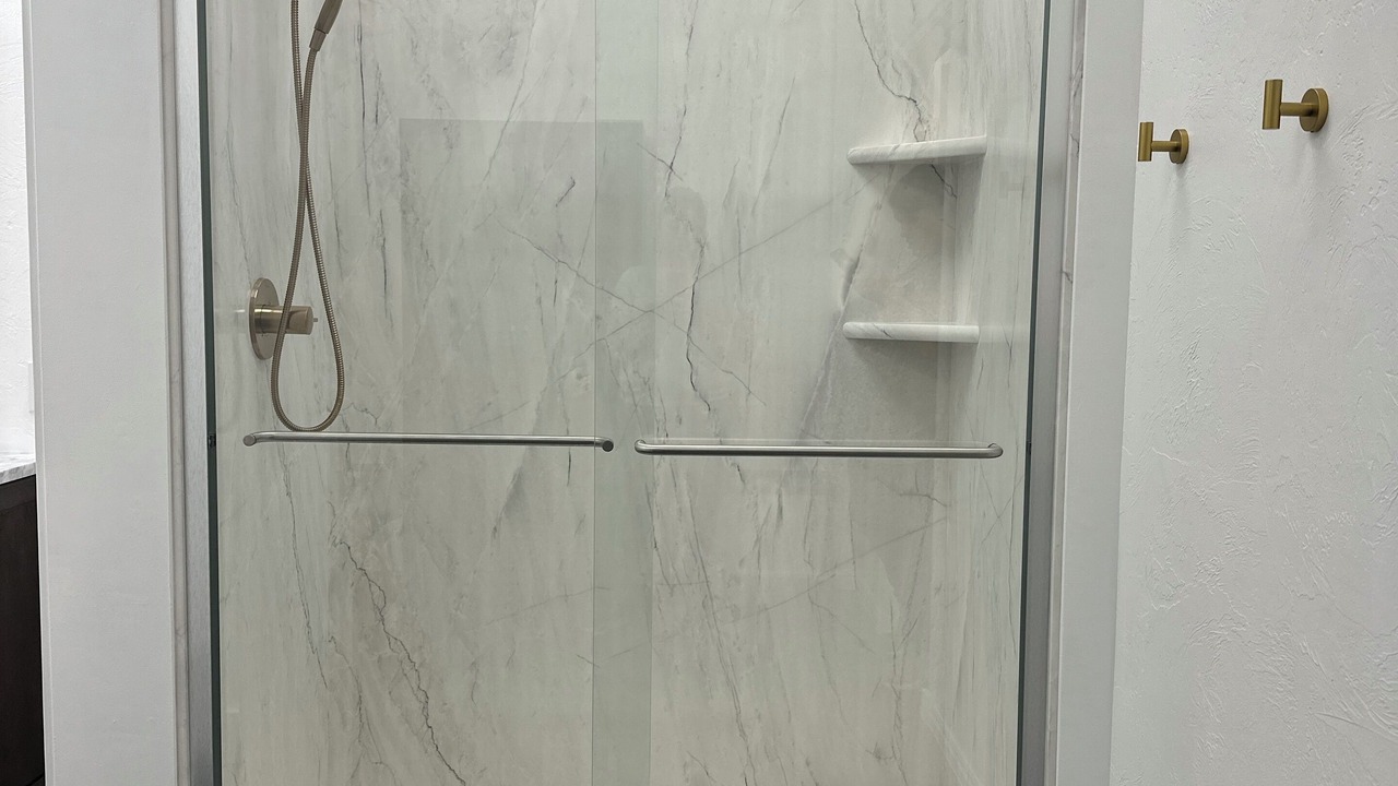 Photo of Bathroom in Malad City
