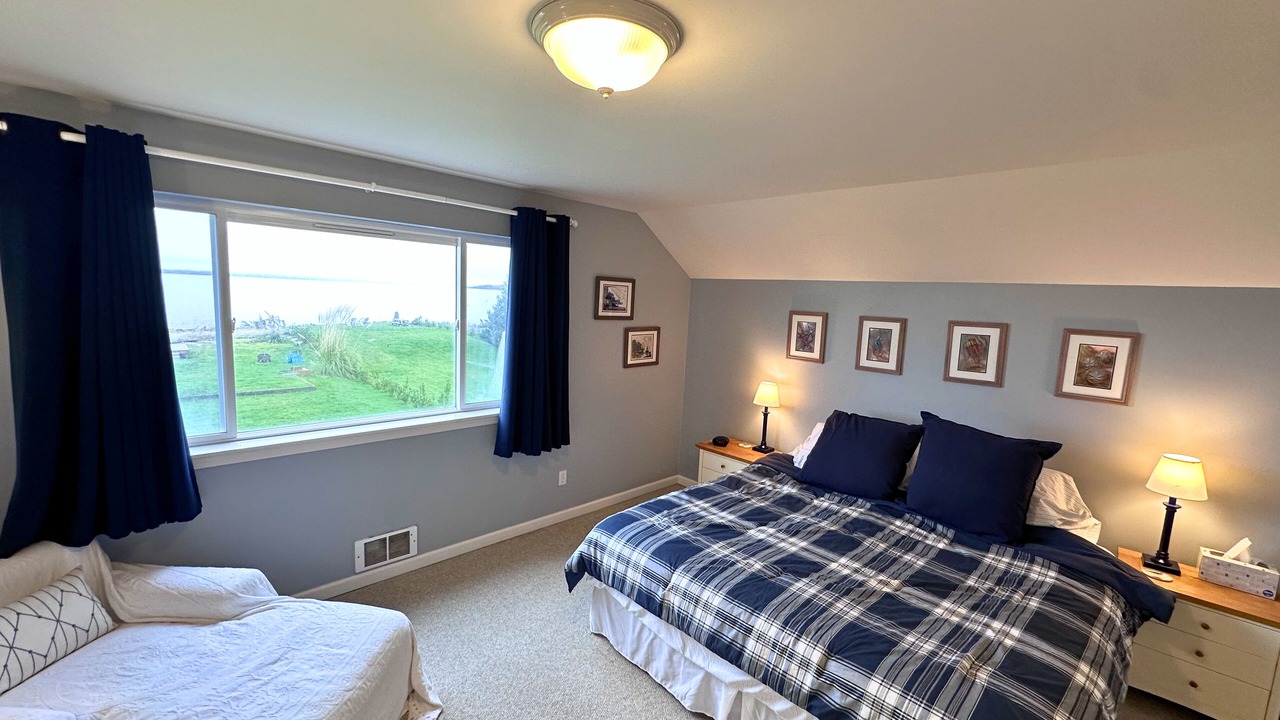 Photo of Bedroom in Clinton