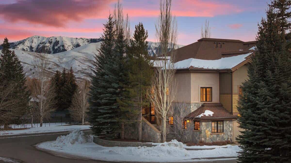 Photo of Outdoor in Elkhorn Village