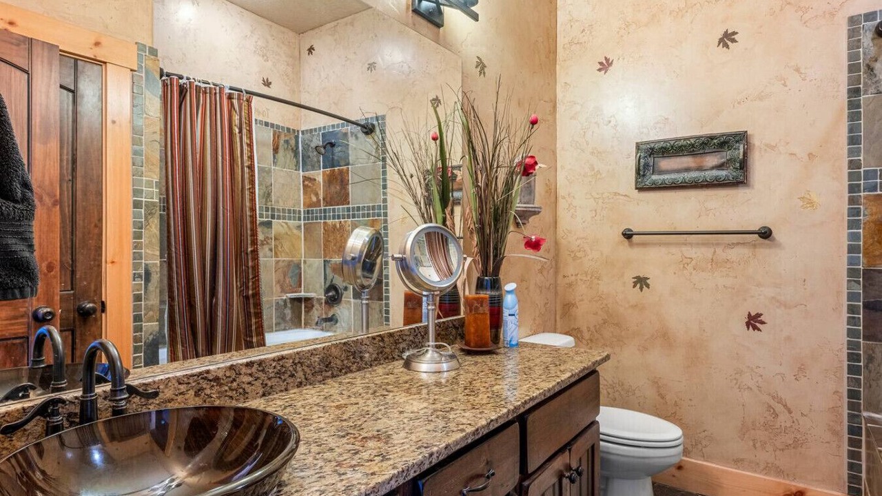 Photo of Bathroom in Sweetwater