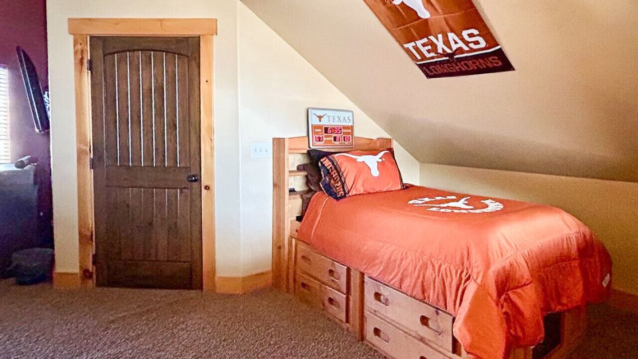 Photo of Bedroom in Sweetwater