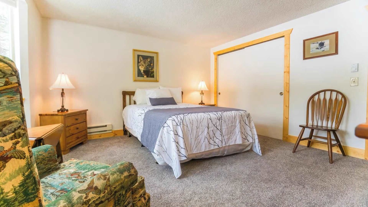 Photo of Bedroom in Island Park