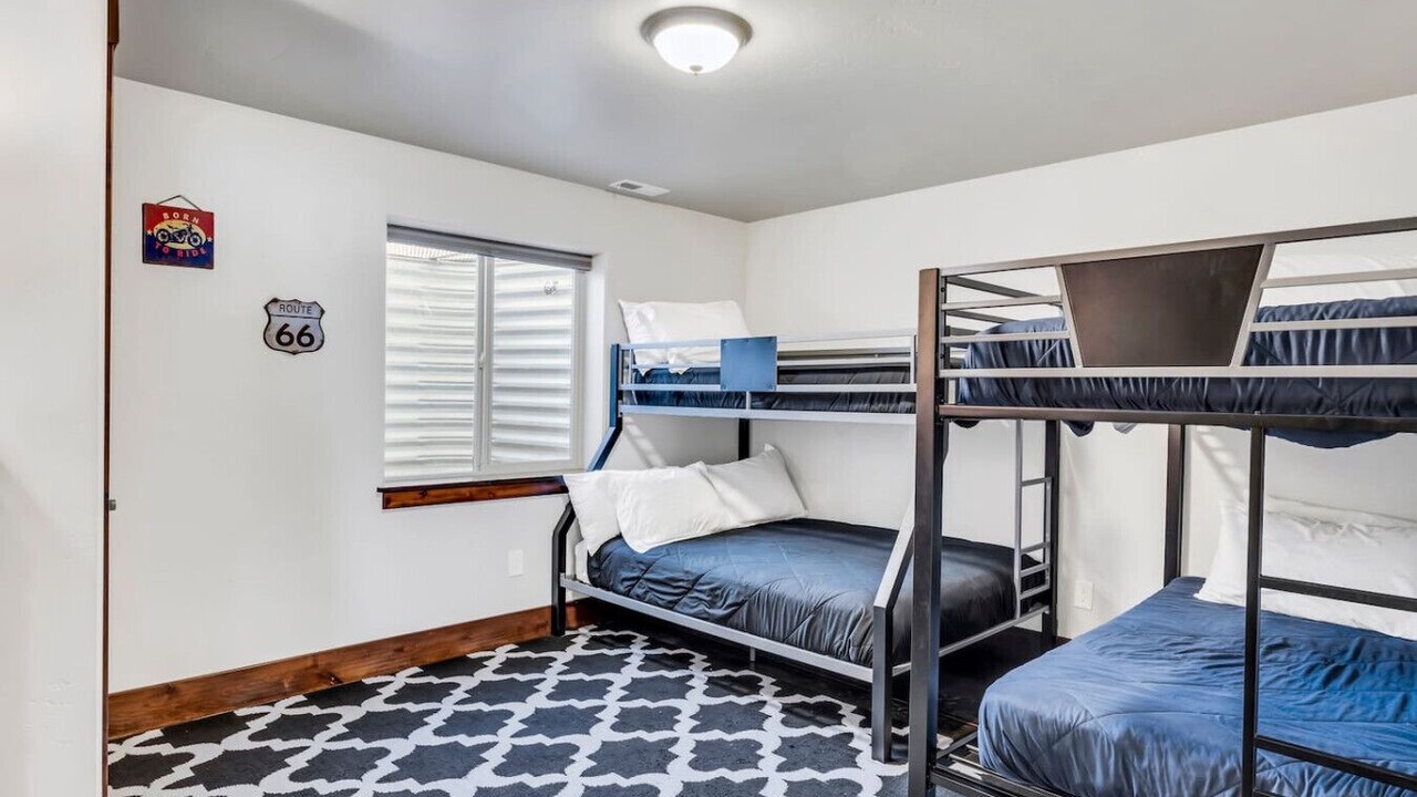 Photo of Bedroom in Harbor Village