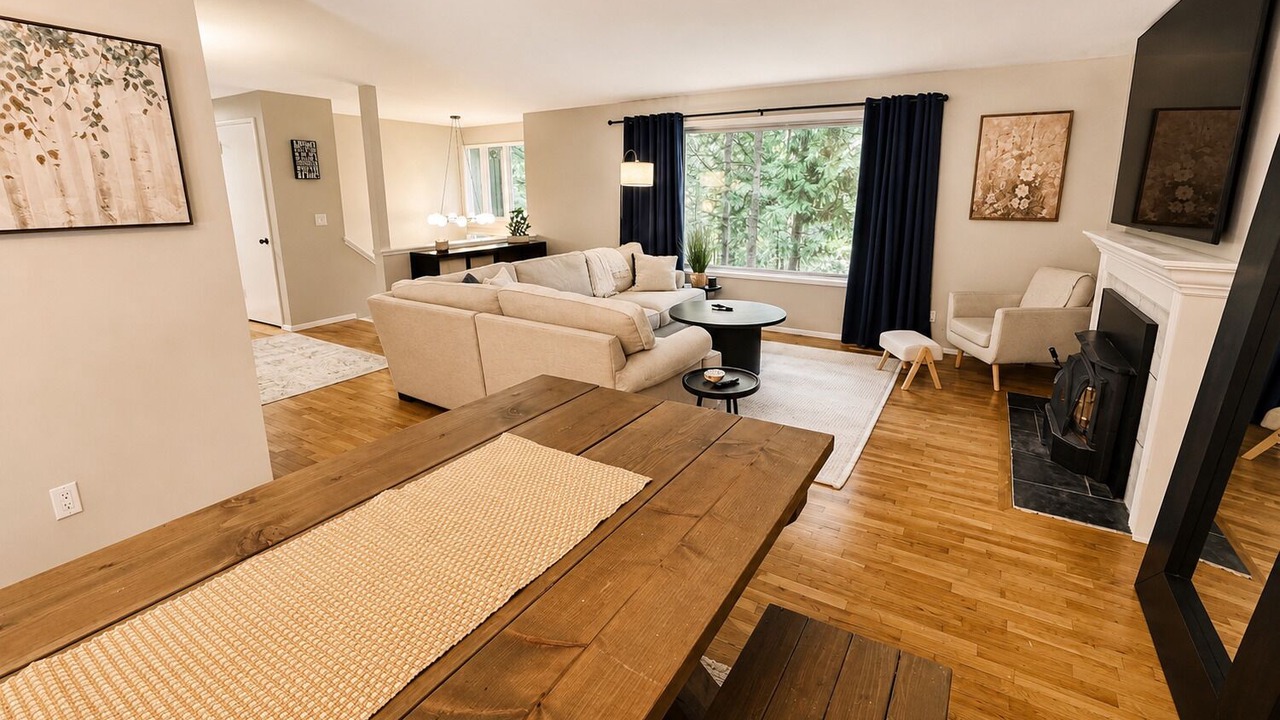 Photo of Livingroom in Squak Mountain