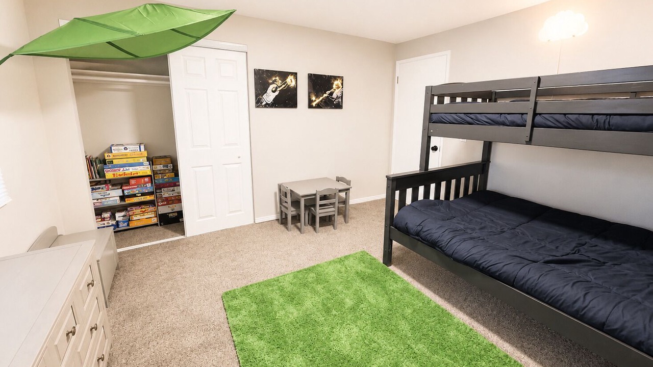 Photo of Bedroom in Squak Mountain