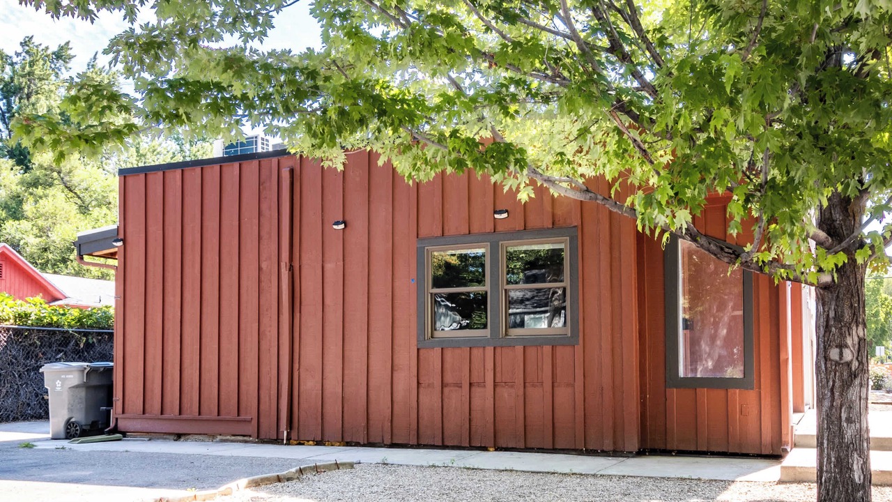 Photo of Outdoor in Depot Bench