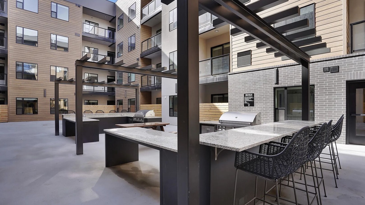 Photo of Patio Balcony in People's Freeway
