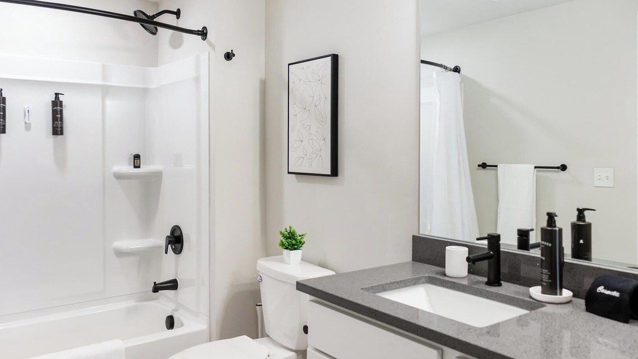 Photo of Bathroom in People's Freeway