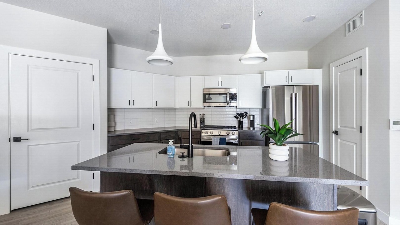 Photo of Kitchen in People's Freeway