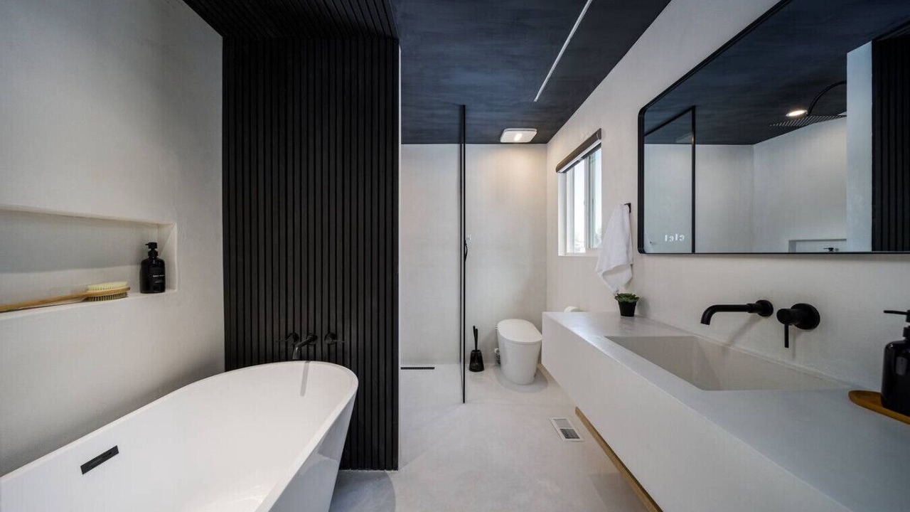 Photo of Bathroom in Cottonwood Heights