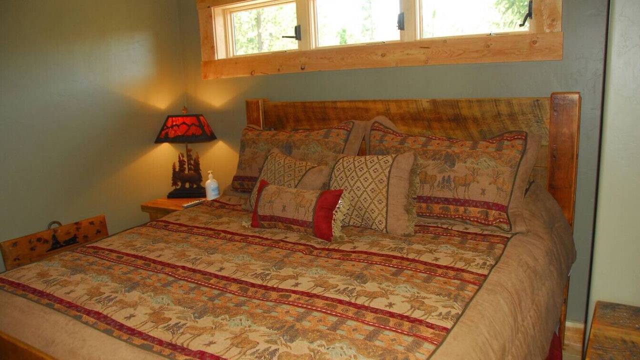 Photo of Bedroom in Lazy Acres