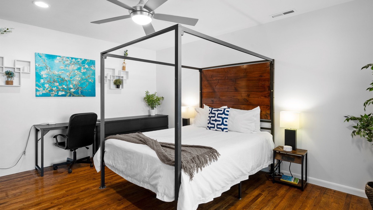 Photo of Bedroom in Canyon Rim