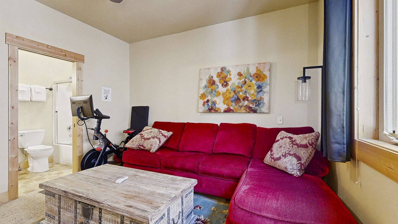 Photo of Livingroom in McCall