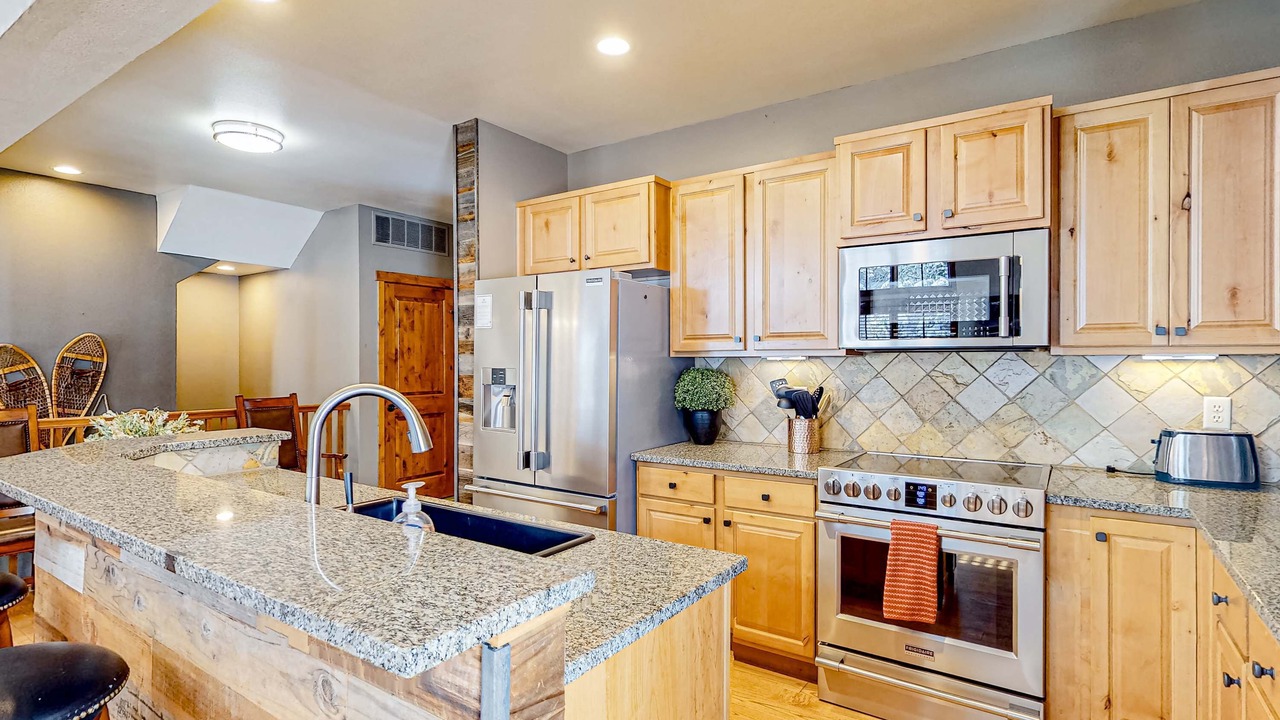 Photo of Kitchen in Tamarack Resort