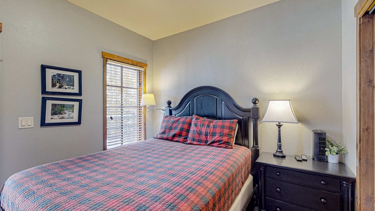 Photo of Bedroom in Tamarack Resort