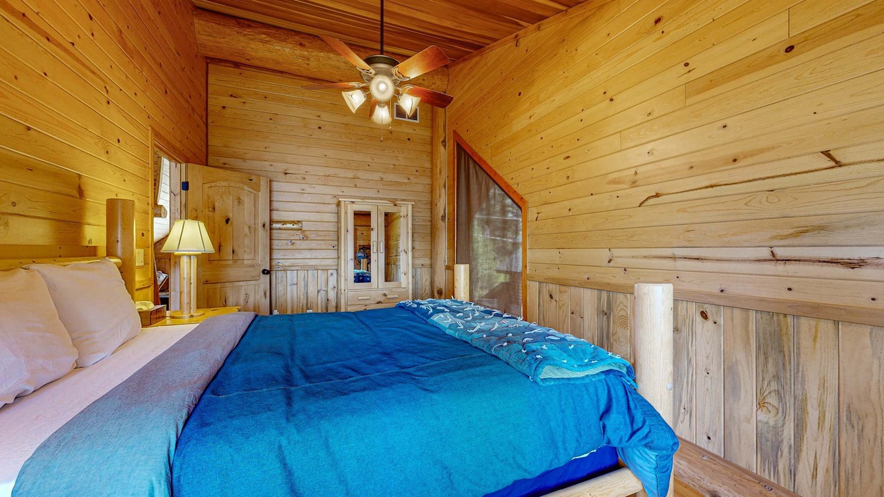 Photo of Bedroom in Tamarack Resort