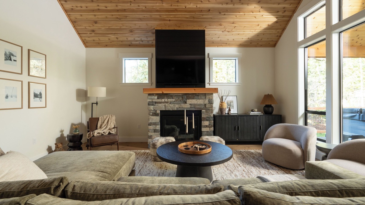 Photo of Livingroom in Mount Hood Village