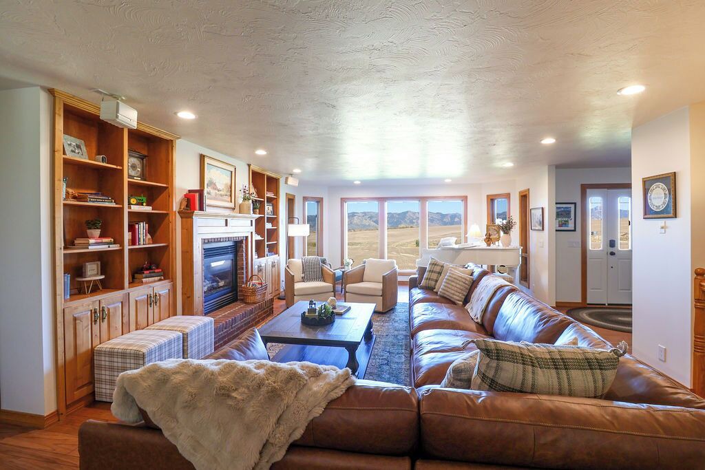 Photo of Livingroom in Ririe