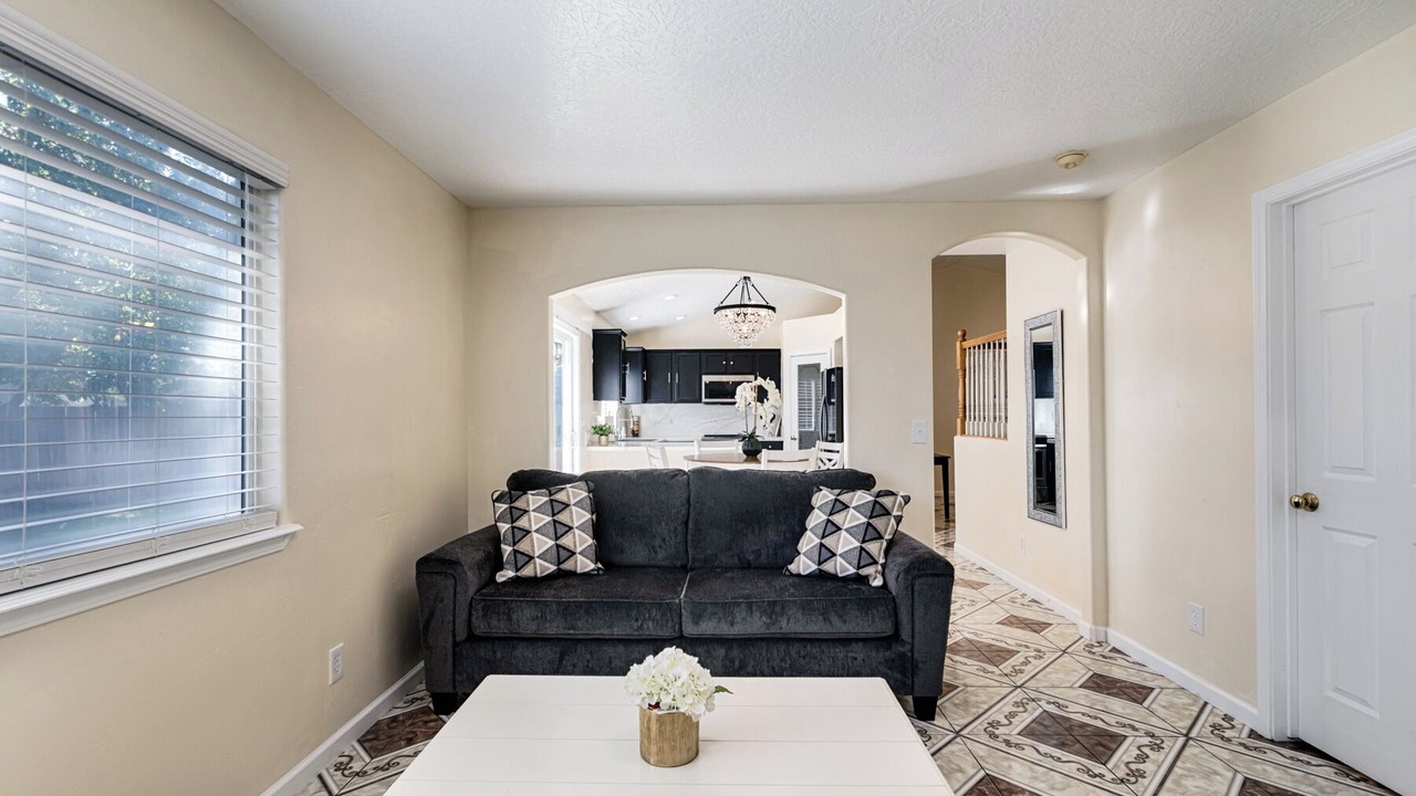 Photo of Livingroom in Caldwell