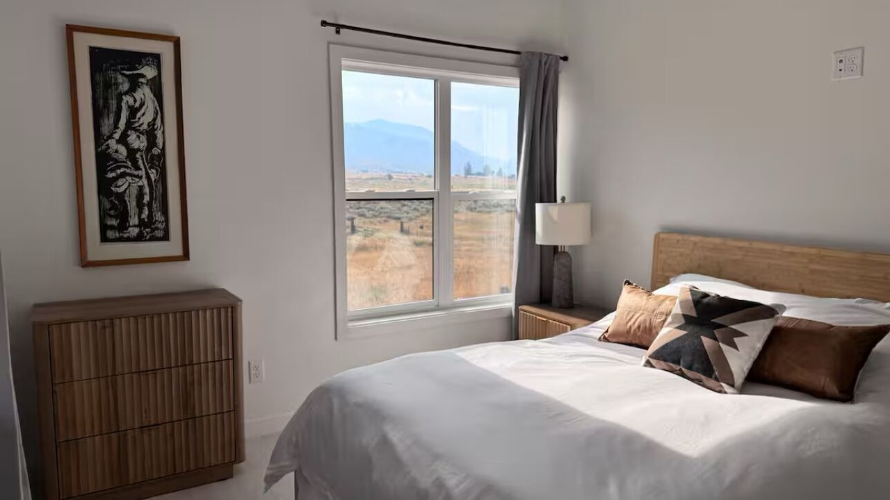 Photo of Bedroom in Palisades
