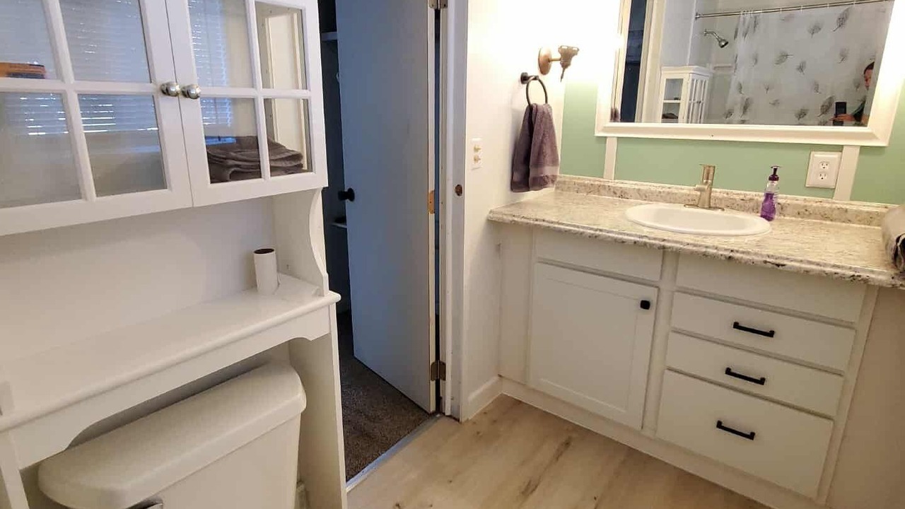Photo of Bathroom in Silver City
