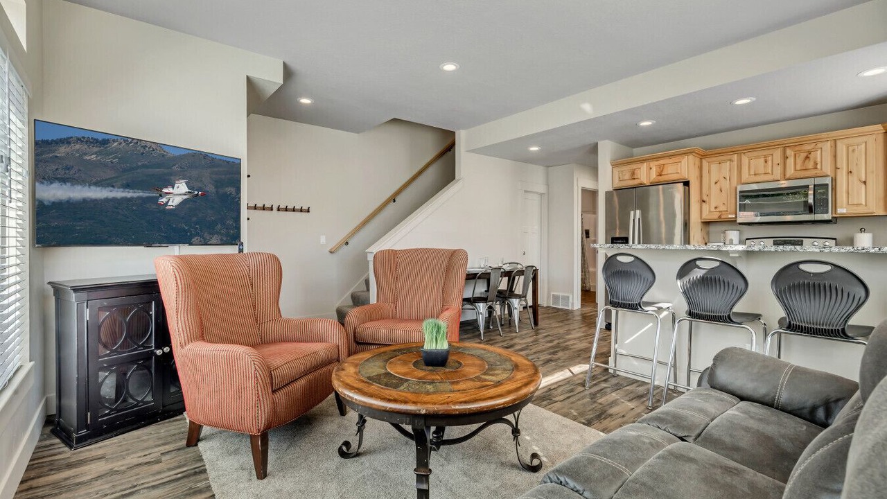 Photo of Livingroom in Layton