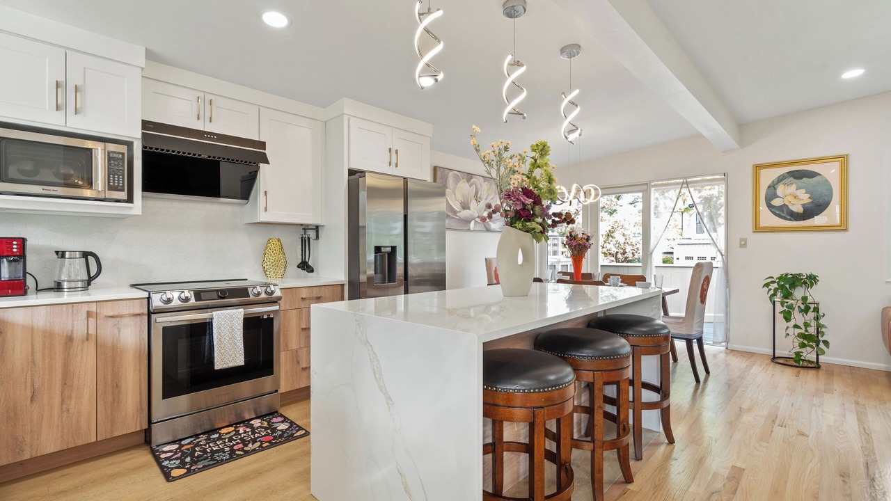 Photo of Kitchen in East Lake Hills