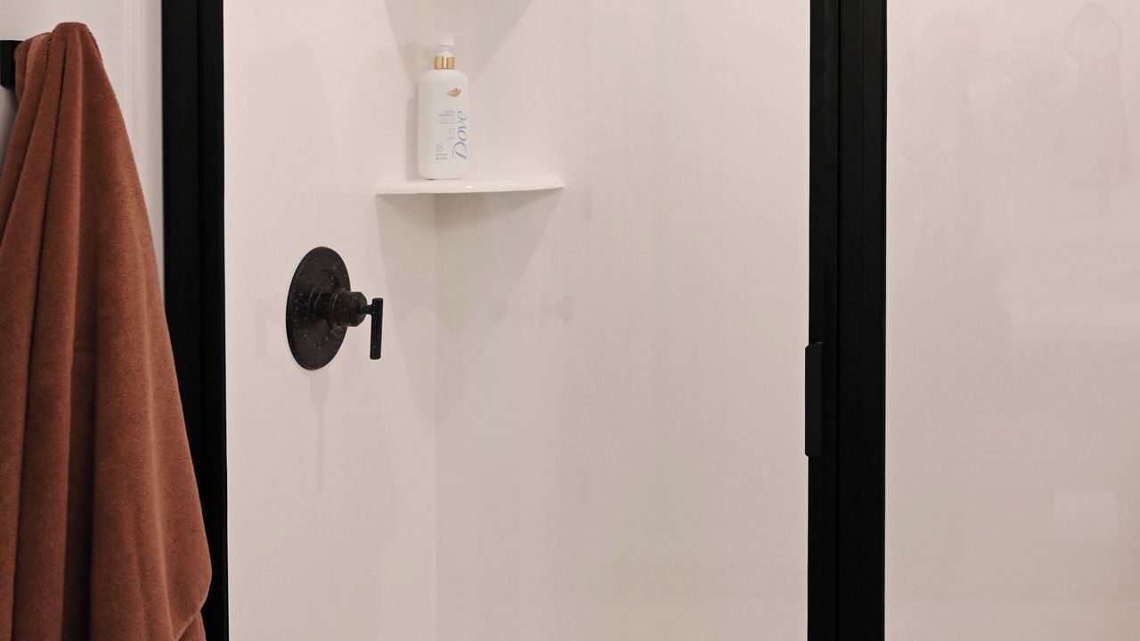 Photo of Bathroom in Glendale