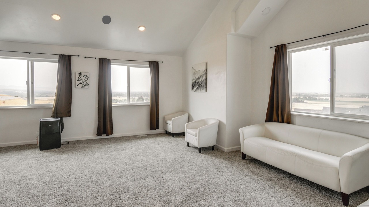 Photo of Livingroom in Idaho Falls
