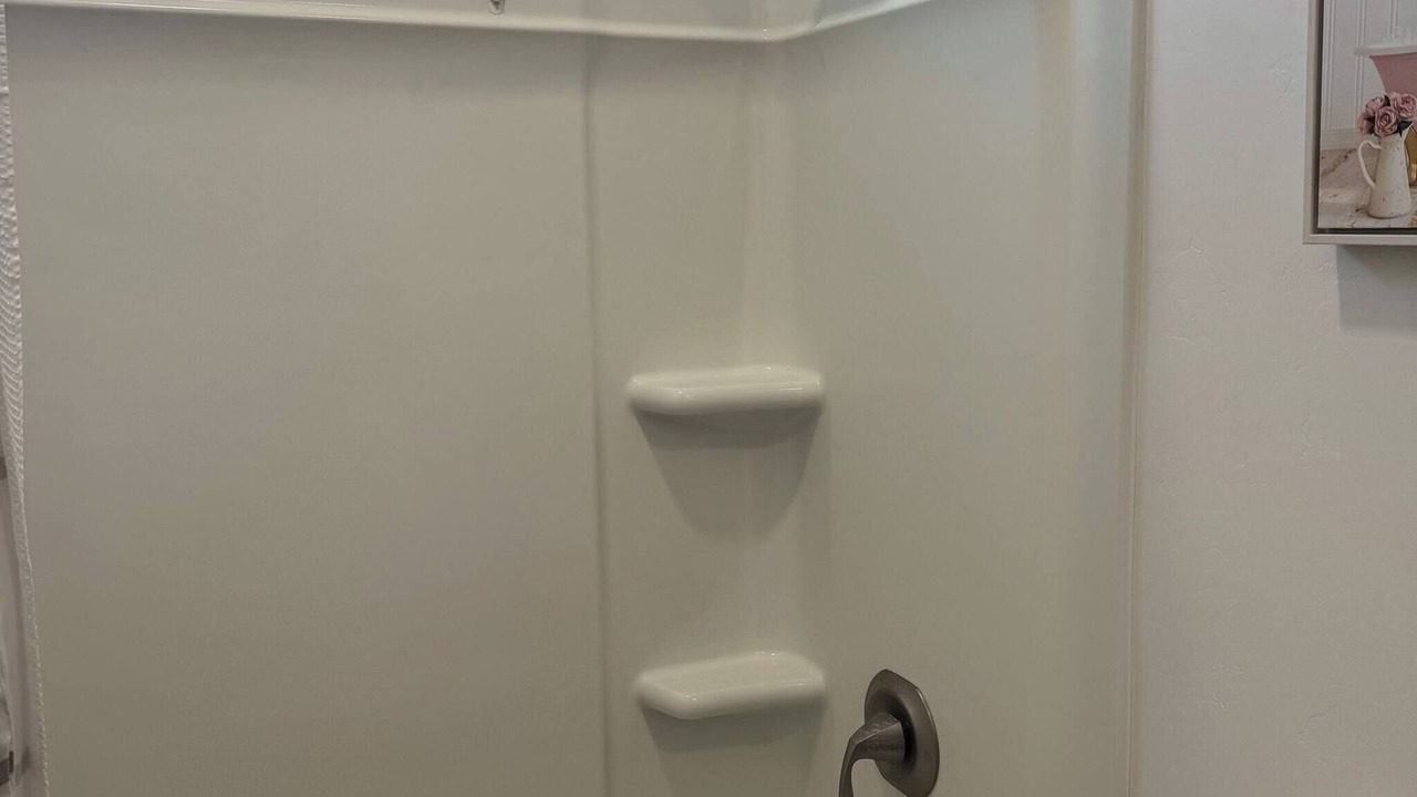 Photo of Bathroom in Winnemucca