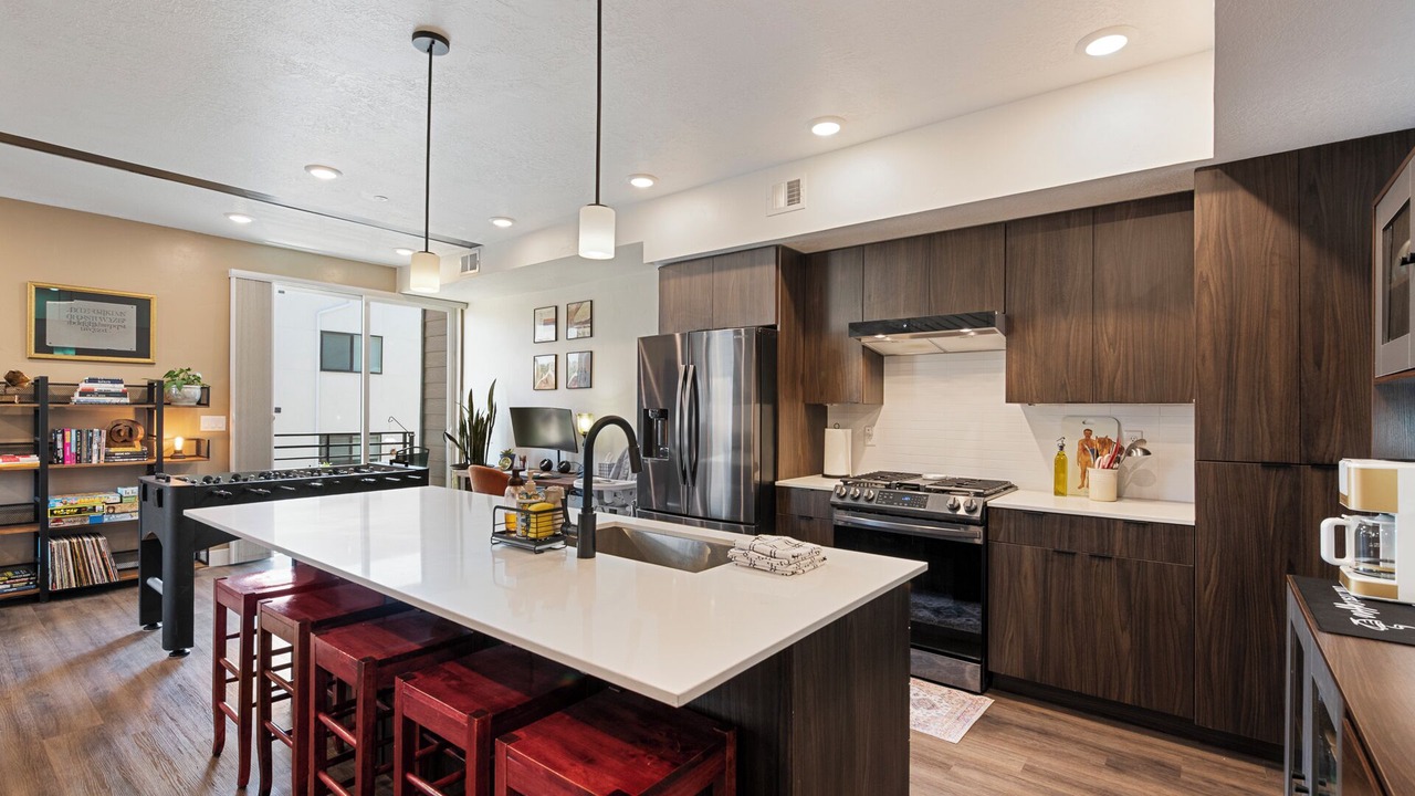 Photo of Kitchen in People's Freeway