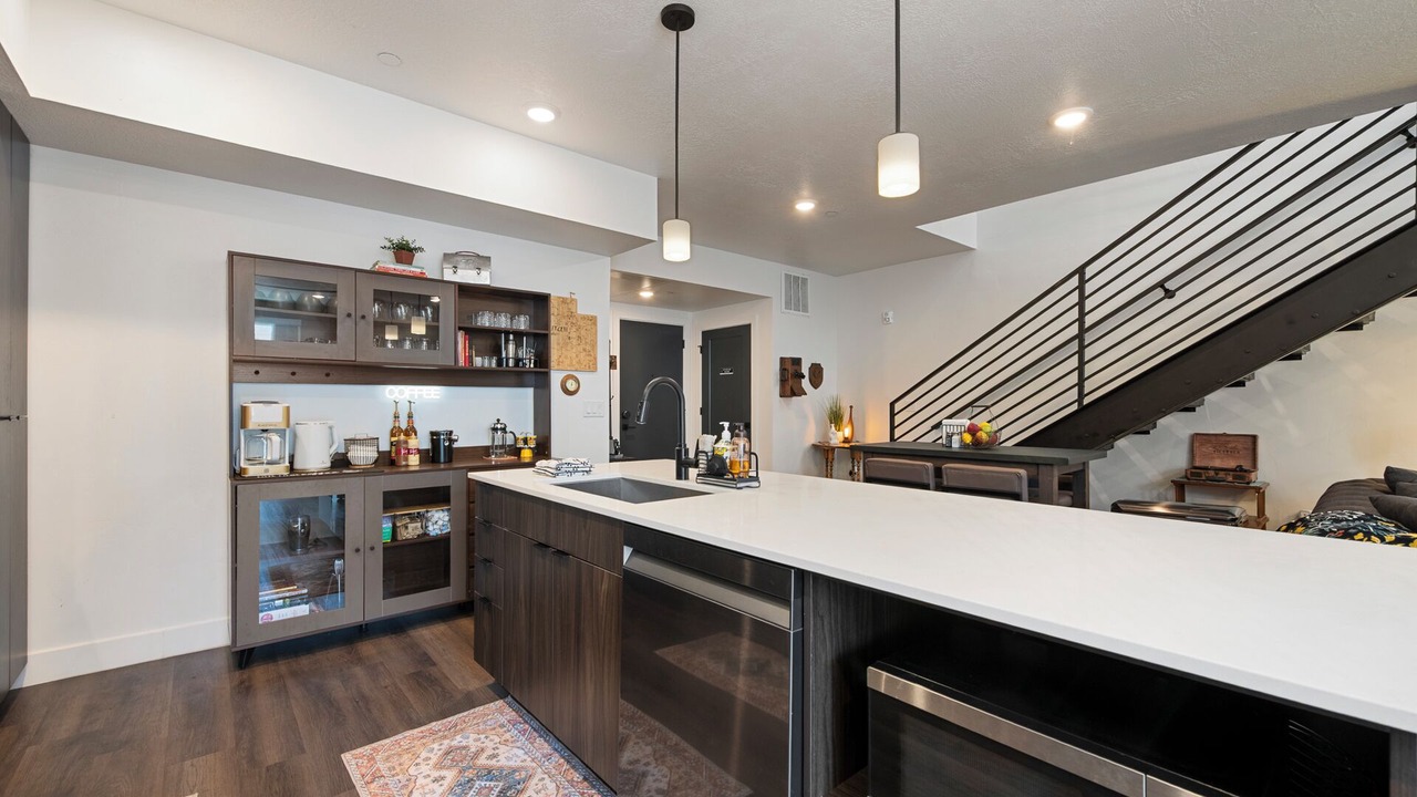 Photo of Kitchen in People's Freeway